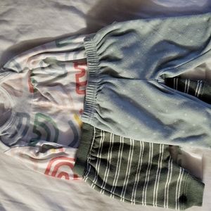 Newborn one piece and 2 pants